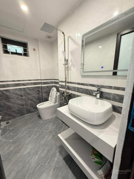Bán nhà phố VIP Giảng Văn Minh, gần phố, ôtô , nhà mới đẹp sẵn ở, 45m2*4T, giá 9.15 tỷ