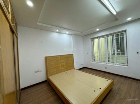 Nhà phố Ngọc Hà, diện tích 30m2, 5 tầng đủ công năng, mặt tiền 3,5m, giá 7,6 tỷ