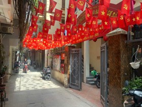 Đội Cấn 36m2 x 5 tầng - nhà 2 mặt thoáng - Full nội thất - Ngõ nông, gần phố.