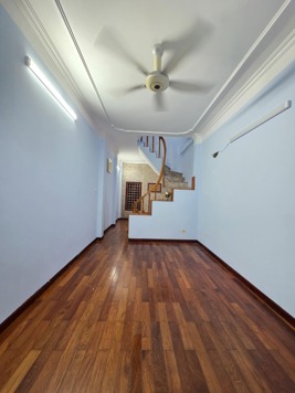 CẦN BÁN GẤP NHÀ ĐỘI CẤN 30M2 11tỷ hơn
