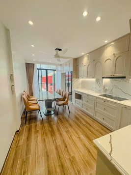 Trung tâm Đống Đa 40m2 x 6 tầng thang máy - Cách ô tô 10M - Nhà thoáng sáng - Full nội thất.