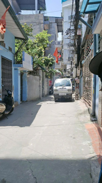 Tầng 1, Tập thể Khương Thượng, trước nhà ô tô tránh, 160 m2*4,9 Ty