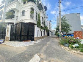 Bán đất thổ cư hẻm ô tô 5/6 Lê Văn Thịnh Quận 2 Dt 107,2m2 ngang 9m5 khu vực được xd 4 tầng