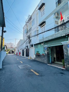 Bán gấp nhà 3Lầu hẻm ô tô 7 chỗ đường Nguyễn Văn Giáp Quận 2 ngang 5,67m2 dài 9.14m sổ hồng