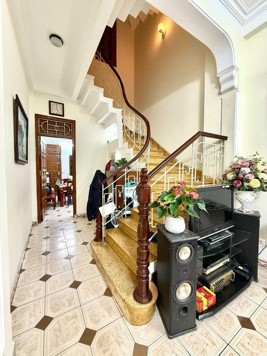 Giảng Võ 50m2 x 4 tầng - Khu phân lô - Cách ô tô đỗ 3M - Nhà dân xây - Ngõ to, thoáng sáng.