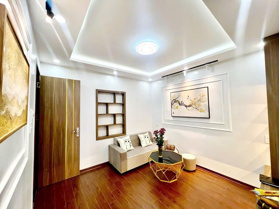 Tập thể Khương Thượng, trước nhà ô tô tránh, sang trọng, hiện đại, 50 m2*2 PN