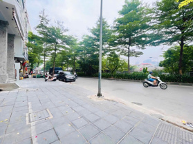 Mặt phố Ba Đình 6 tầng lừng lững - Ô tô dừng đỗ - Vỉa hè đá bóng - Kinh doanh đỉnh.