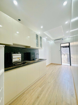 Khương Thượng, thông Trường Chinh, gần phố, trước nhà ba gác tránh, nhà mới đẹp, 12 m2*5 tầng