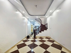 Bán nhà dân xây 105 Doãn kế thiện 50m2 x 5 tầng, sổ nở hậu, ảnh thực tế nhà