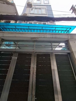 Nhà đẹp Hoàng Hoa Thám 50m2 x 5 tầng - nội thất toàn gỗ Lim - 3 mặt thoáng - Ngõ thông thoáng.