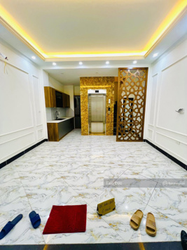 Chỉ 8.8 tỷ ngõ thông gần phố, rộng đều 3m - Nhà mới Yên Hòa, Cầu Giấy 38m2 6T thang máy, mua ở ngay