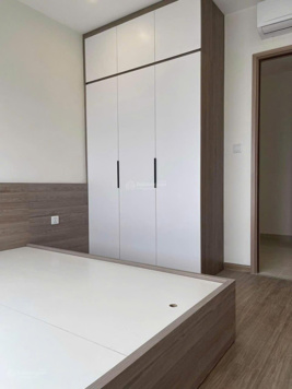 Chính chủ cần bán gấp Căn studio 31.8m2, 1tỷ965, Căn 1PN+ 43m2, 2.7 tỷ thu net, Vinhomes Smart City
