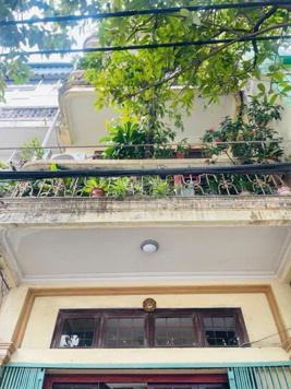 Gần hồ Phương Mai, ô tô tránh, kinh doanh đỉnh, diện tích 40m2, 4 tầng, mặt tiền 4m, giá 19.2 tỷ