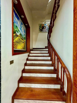 BÁN TRẢ NỢ, Nhà riêng Tân Mai, 110m, MT 8m, giá 7.5 tỷ, ôtô vào nhà, LH0886962299