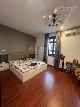 Lô góc đẹp! Bán biệt thự khu đô thị Việt Hưng, hai mặt thoáng, vỉa hè, ô tô đỗ, giá 31 tỷ