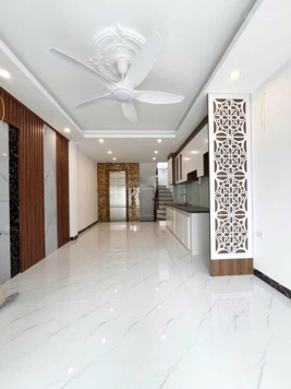 Siêu phẩm phân lô Hồng Hà - Ba Đình - nhà mới kính koong - 6 tầng thang máy - ô tô chạy vòng quanh