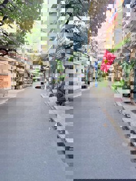 Ngay Ga T3 - TÂN BÌNH, xe hơi ngủ nhà - 85m2, 3 tầng BTCT, hẻm 2 xe hơi tránh nhau, 15 tỷ.