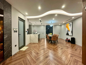 Tôi bán căn hộ toà Sông Hồng Park View - 92,4m2, có 3 phòng ngủ, giá rẻ