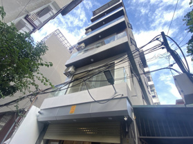 Bán nhà lô góc Gia Thuỵ - 42m2 - 6T - 12.8 Tỷ - thang máy - full nội thất - ở sướng