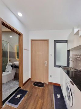 Căn hộ stu ban công 40m2 full NT cao cấp, rộng thoáng nhà mới keng sạch đẹp gần chợ Bà Chiểu