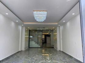 Cần cho thuê nhà MT 45B đường 3/2, P. 11, Q. 10 gần khu CC Hà Đô (có thang máy)