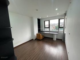 Chính chủ - Căn góc 100m² 3PN, 2WC, View đẹp, Thanh Xuân Building 35 Lê Văn Thiêm, Thanh Xuân, HN