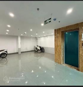Bán căn hộ dịch vụ,chung cư Mini Đội Cấn Ba Đình lô góc thoáng mát với đầy đủ tiện Nghi.