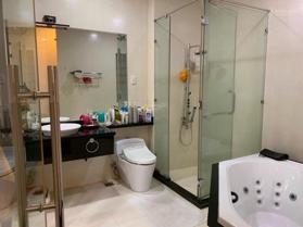 Bán nhà 4 tầng-5pn5wc ngang lớn HXH 1 trục ngay Vincom Nguyễn Xí. Gía 7tỷ5 còn thương lượng