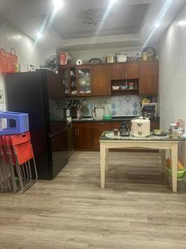 Bán căn hộ chung cư Bộ Quốc Phòng ngõ 120 Hoàng Quốc Việt 2 ngủ, 2wc, diện tích 72m2