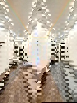 Bán nhà mặt phố Lê Đại Hành, Hai Bà Trưng, 6 tầng thang máy 66 m2 giá 31 tỷ