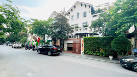 Chú Hiền nhờ bán nhà riêng phố Trương Định, ô tô vào nhà, 5 tầng kiên cố, 54m, giá 7.5 tỷ TL 