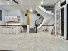 PHÚ NHUẬN - sát MT Phan Đăng Lưu, 40m2, 4 TẦNG 4PN - cực thoáng - cực đep - giá cực hấp dẫn.