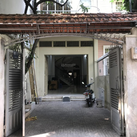 Chính chủ cho thuê nhà nguyên căn, hẻm bàn cờ - P. 9, Q. Phú Nhuận - Làm VP/nhà ở