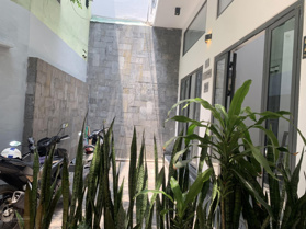 Cho thuê 2 căn nhà riêng liền kề - vị trí đắc địa tại Phan Đăng Lưu, Phú Nhuận