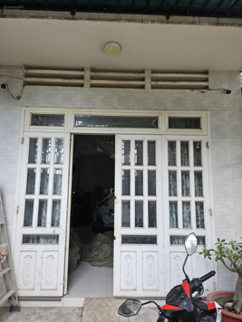Cho thuê nhà 2 tấm, 2PN, đường Cây Cám