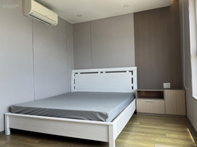 Chính chủ cho thuê lâu dài căn hộ vừa sửa chữa nội thất, tầng cao, khu vực trung tâm nhiều tiện ích