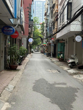 Nhà YÊN LÃNG – ĐỐNG ĐA – 50M2 – Ô TÔ TRÁNH – Ngõ thông – Kinh doanh đỉnh