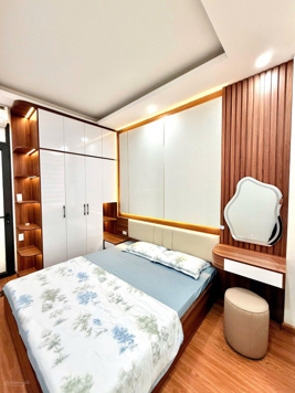 Bán nhà Đại Từ 40m2, 4 tầng, MT 3.6m lô góc gần phố chỉ 7.55 tỷ