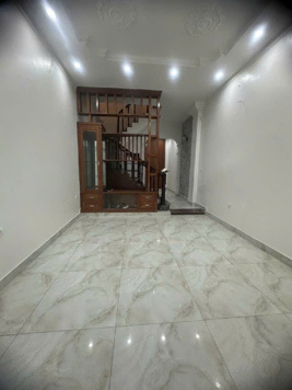 TÂY HỒ LỘNG GIÓ - DỐC TAM ĐA NHÀ ĐẸP 45m² x 5 TẦNG - TẶNG NỘI THẤT - SỔ VUÔNG ĐÉT - GẦN Ô TÔ