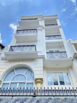 Cho thuê nhà nguyên căn 436/2A đường 3/2 phường 12, quận 10.