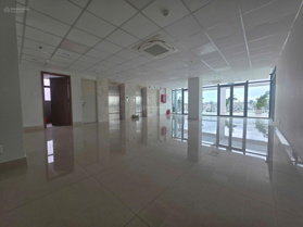 Cho thuê rooftop 86m² + sân 235m², view sông, sát Quận 1 phù hợp làm F&B, văn phòng