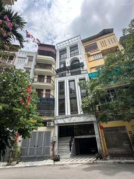 Cho thuê NR tại ngõ 156 Võ Chí Công, 30 triệu, 150 m2, 4 tầng cực chất