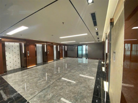 Chính chủ cho thuê Văn phòng VINACONEX DIAMOND TOWER, Tổng 2 sàn VP 390,5m2 có thể chia làm 2 DT.