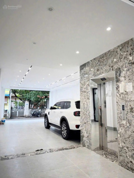 Chính chủ Bán nhà Phố Vương Thừa Vũ - Phân lô Quân đội,56m2 x 6T thang máy,Ngõ Ô tô tránh,hơn 19 tỷ