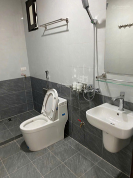 Nhà cực hiếm! Chỉ 7.9tỷ có ngay BĐS 60m2 ngõ 245 Định Công, Hoàng Mai 4*15m, dòng tiền 15 trđ/tháng