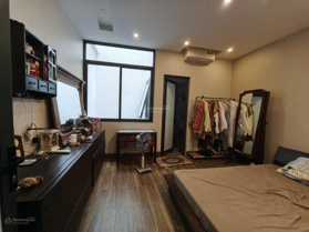 Hết Nước Chấm! Nhà 45m, Phân lô, Ô tô đỗ cửa, phố Lê Trọng Tấn chỉ 11 tỷ