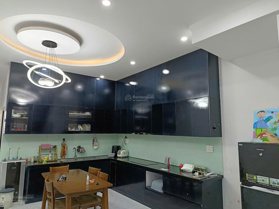 Cho Thuê Nhà Nguyên Căn Đường 10.5M Bùi Trang Chước, Thuận Lợi Kinh Doanh Buôn Bán + Làm Văn Phòng.