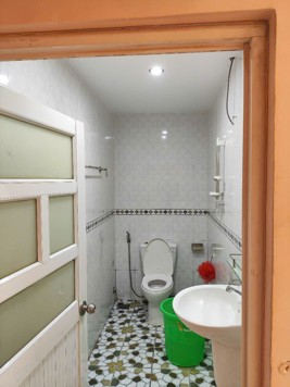 Cho thuê nhà đường số Ngay Lâm Văn bền,Quận 7 DT 4,1x23m