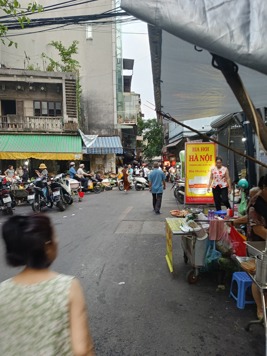 Nhà sát chợ Giời, trung tâm quận HBT, ô tô đỗ cửa, tiện để mua làm kho hoặc ở tạm, chưa đến 5 tỷ