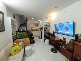 NHÀ ĐẸP HOÀNG HOA THÁM – CÁCH PHỐ 30M – BA GÁC ĐỖ CỬA – LÔ GÓC SIÊU THOÁNG